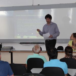 Imagem da notícia Prefeitura oferece curso da Vigilância Sanitária para ambulantes - FOTOS