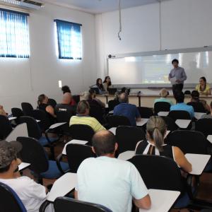 Imagem da notícia Prefeitura oferece curso da Vigilância Sanitária para ambulantes - FOTOS