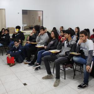 Imagem da notícia Alunos multiplicam conhecimento sobre o Enem