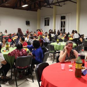 Imagem da notícia EJA: Jantar de homenagem às mães - FOTOS