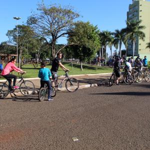 Imagem da notícia Semana do Meio Ambiente: Encerramento com Passeio Ciclístico e Plantio de Árvores na margem do Rio Jahu - FOTOS