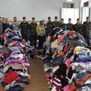 Imagem da notícia Fundo Social de Solidariedade realiza primeira coleta nos postos de arrecadação da Campanha do Agasalho