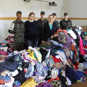 Imagem da notícia Fundo Social de Solidariedade realiza primeira coleta nos postos de arrecadação da Campanha do Agasalho