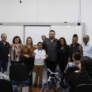 Imagem da notícia Secretaria de Educação e Rotary Leste premiam vencedores do Concurso de Redação - FOTOS