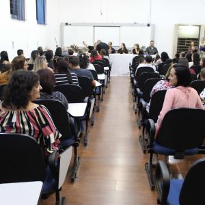 Imagem da notícia Secretaria de Educação e Rotary Leste premiam vencedores do Concurso de Redação - FOTOS