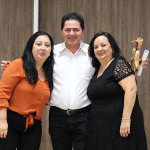 Imagem da notícia Prefeitura de Jahu forma 32 alunos da Educação de Jovens e Adultos - FOTOS