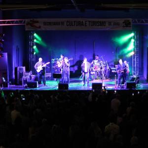 Imagem da notícia 28ª edição do Festival de Inverno de Jahu: Show com a Banda Placa Luminosa no AERO Clube - FOTOS