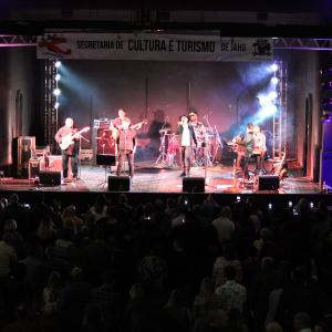 Imagem da notícia 28ª edição do Festival de Inverno de Jahu: Show com a Banda Placa Luminosa no AERO Clube - FOTOS