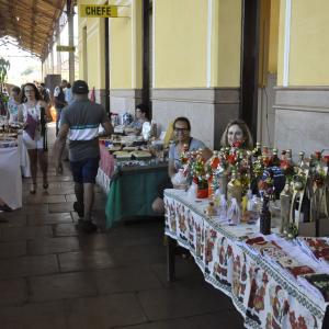 Imagem da notícia NATAL: Feira de artesanato na Estação Cultura - FOTOS