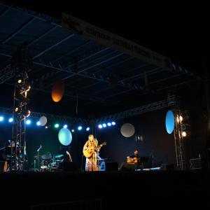 Imagem da notícia 28ª edição do Festival de Inverno de Jahu: Teatro com a Coletiva Abya Ayala e Lançamento do CD Clarões com Manu Sagioro - FOTOS