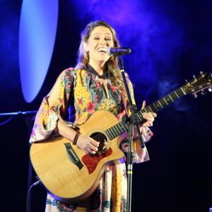 Imagem da notícia 28ª edição do Festival de Inverno de Jahu: Teatro com a Coletiva Abya Ayala e Lançamento do CD Clarões com Manu Sagioro - FOTOS
