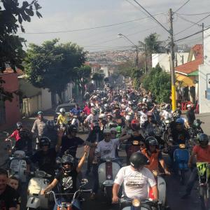 Imagem da notícia Corrida de Lambretta no bairro São Benedito - FOTOS