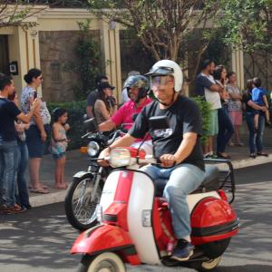 Imagem da notícia Corrida de Lambretta no bairro São Benedito - FOTOS