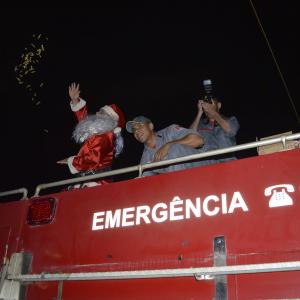 Imagem da notícia NATAL: Descida do Papai Noel na Praça Siqueira Campos - FOTOS