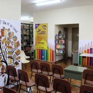Imagem da notícia 8º Festival Literário de Jahu: Programa Viagem Literária bate-papo com a autora Flávia Muniz - FOTOS