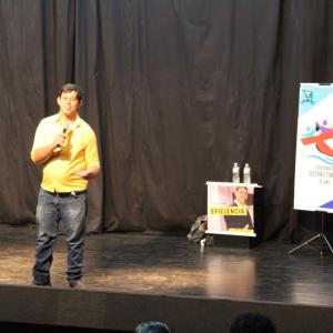 Imagem da notícia 8º Festival Literário de Jahu: Palestra com Douglas Segantin “Vencendo a deficiência com eficiência” - FOTOS