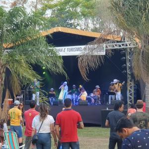 Imagem da notícia 8º Festival Literário de Jahu: Encerramento com o Show com Da Silva Samba - FOTOS