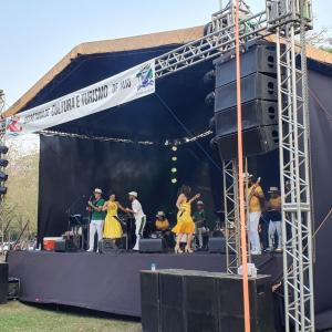 Imagem da notícia 8º Festival Literário de Jahu: Encerramento com o Show com Da Silva Samba - FOTOS