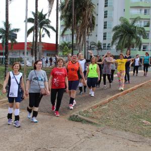 Imagem da notícia Fundo Social de Solidariedade realiza Semana do Idoso - Caminhada com Piquenique - FOTOS