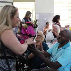 Imagem da notícia Fundo Social de Solidariedade realiza Semana do Idoso: Visita à Vila São Vicente