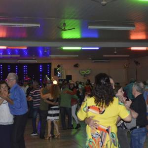 Imagem da notícia Fundo Social de Solidariedade realiza Semana do Idoso: Baile de encerramento - FOTOS