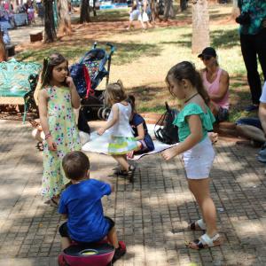 Imagem da notícia Apresentação do grupo Fuzarca - 12/10 - Dia das Crianças - Jardim de Baixo