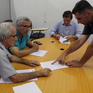 Imagem da notícia Empresas assinam contrato com a Incubadora de Empresas do Distrito