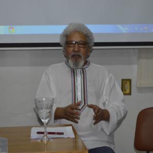 Imagem da notícia Palestra com Professora Meire Jordão e Roque Ferreira (jornalista e ferroviário de Bauru) Tema: Denunciando o racismo institucional no espaço escolar - FOTOS