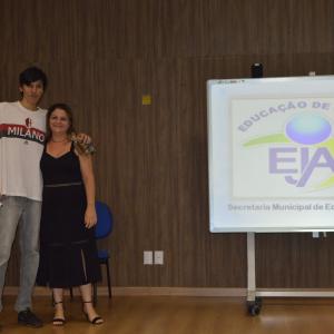 Imagem da notícia Prefeitura de Jahu forma 60 alunos da Educação de Jovens e Adultos