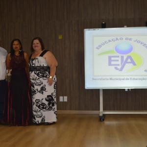 Imagem da notícia Formatura de 60 alunos da Educação de Jovens e Adultos - FOTOS