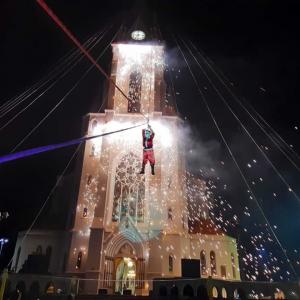 Imagem da notícia Natal de todos Nós 2019: Descida do Papai Noel - FOTOS